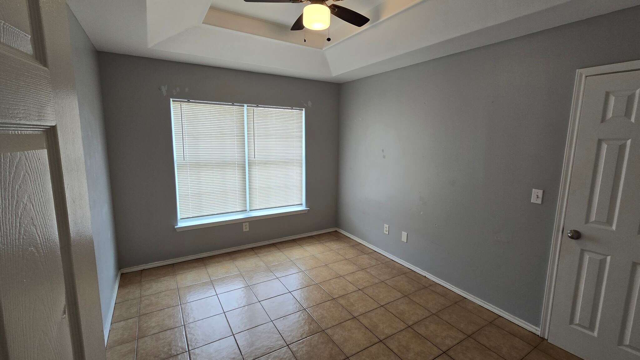 Building Photo - 1319 Nesmith St