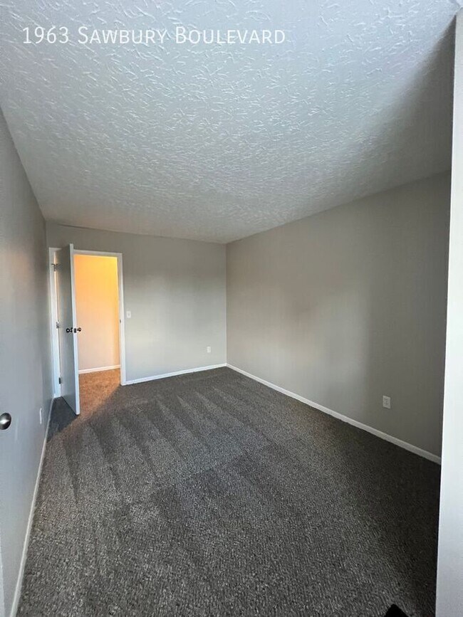 Building Photo - 1963 Sawbury Blvd