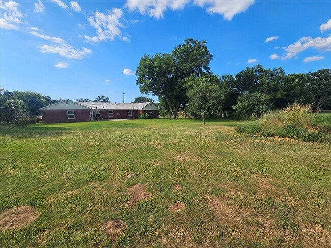 Building Photo - 2901 Ranger Hwy