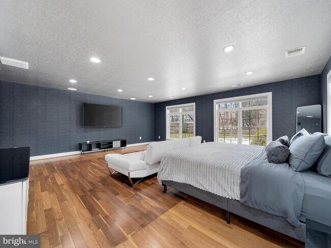 Building Photo - 11701 Winterset Terrace