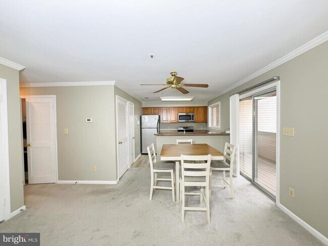 Building Photo - 7802 Spinnaker Rd