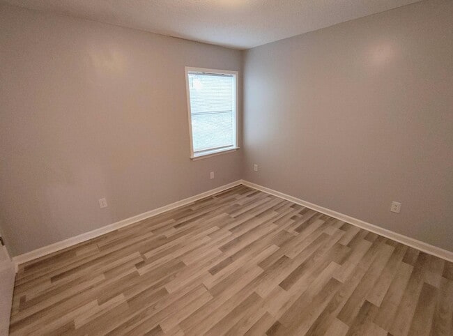 Building Photo - 6439 Kirby Trees Dr