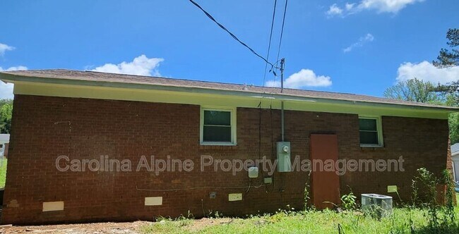 Primary Photo - 3621 Somerset Dr