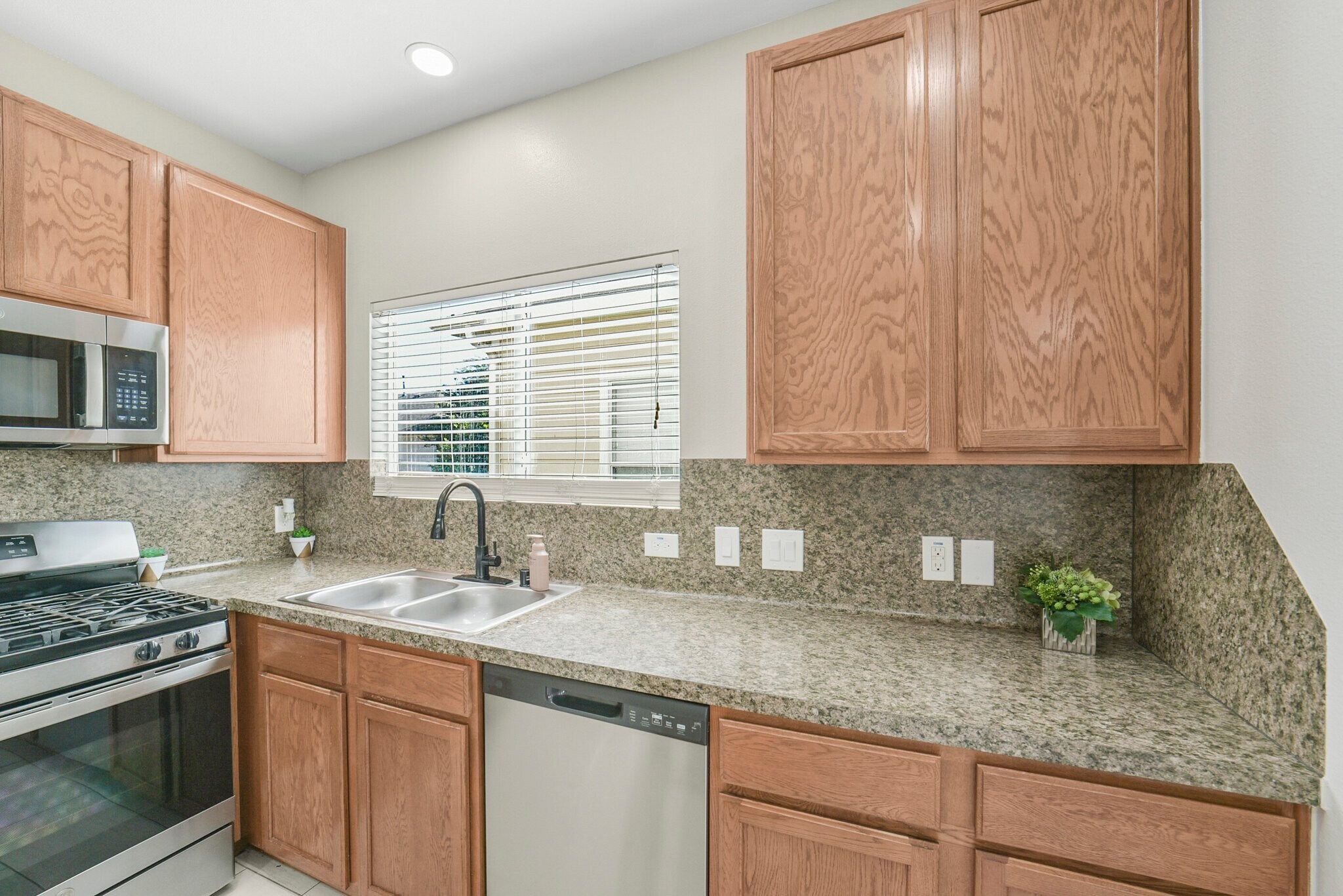 Building Photo - 21771 Mossy Field Ln