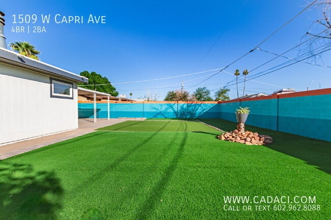 Building Photo - 1509 W Capri Ave