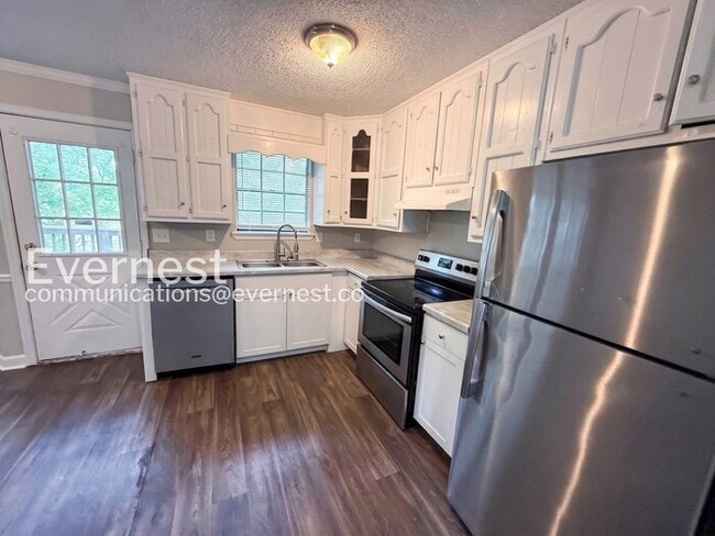 Building Photo - 335 Jamestown Manor Dr