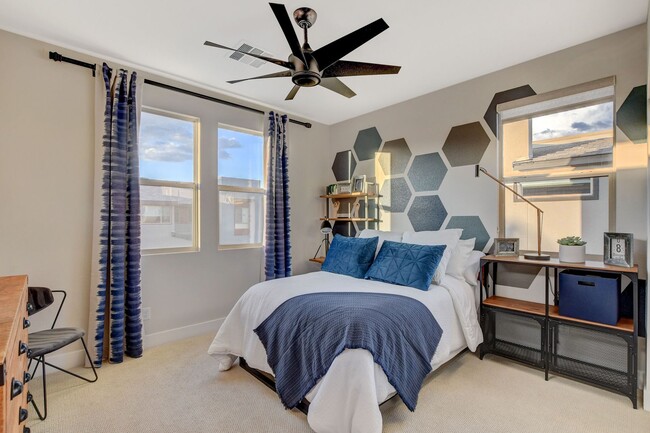 Building Photo - Luxury Fully Furnished Designer Home in Inspirada!