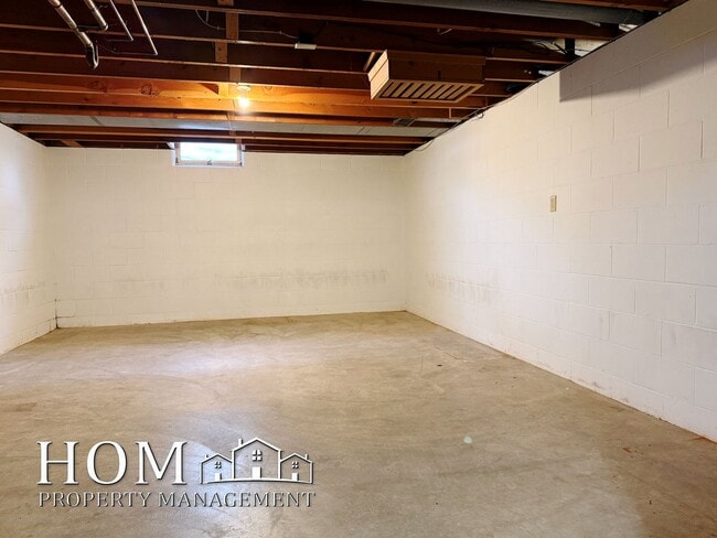 Building Photo - 109 Pfau St