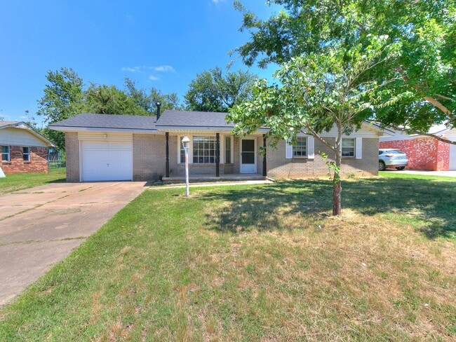 Building Photo - 4405 N Chapman Ave