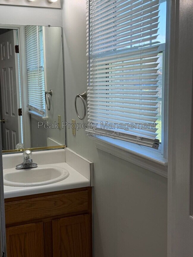 Building Photo - 6176 Midnight Dr