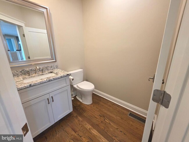 Building Photo - 94 Wolf Creek Cir