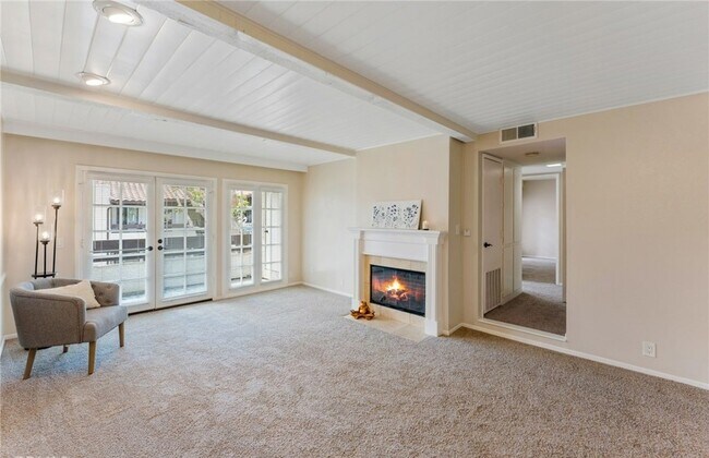 Building Photo - 21372 Brookhurst St