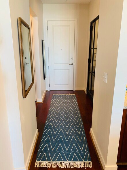 Hallway - 565 Peachtree St NE