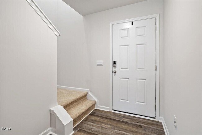 Building Photo - 24 Red Clover Dr
