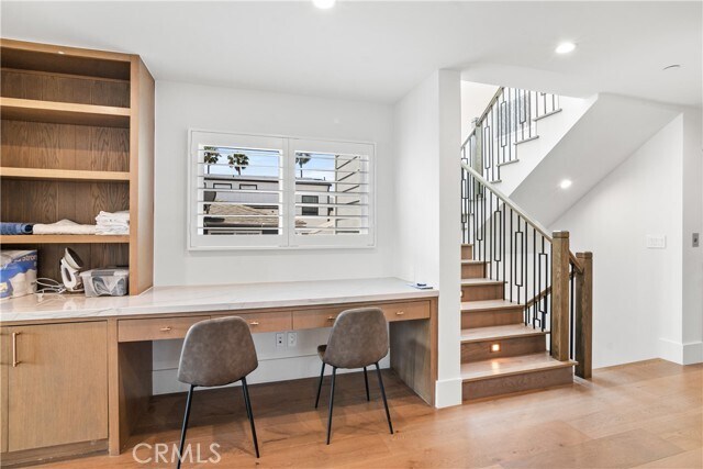 Building Photo - 211 Topaz Ave