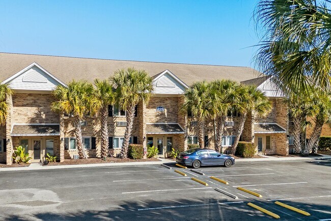 Building Photo - All Inclusive Seasonal Rental Available NO...
