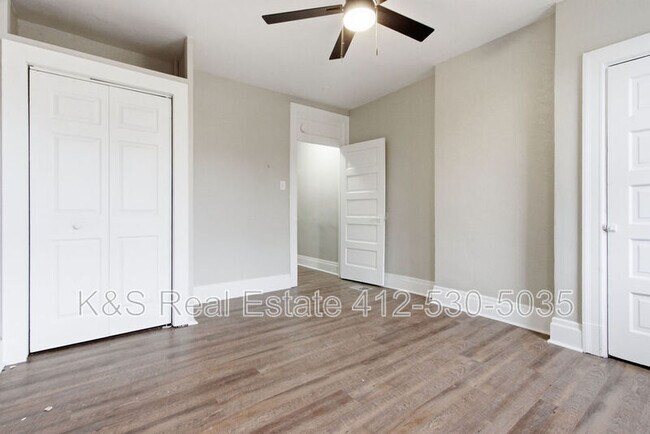 Building Photo - 27 E Orchard Ave