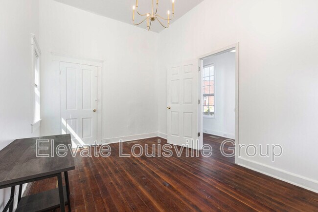 Building Photo - 915 S Shelby St