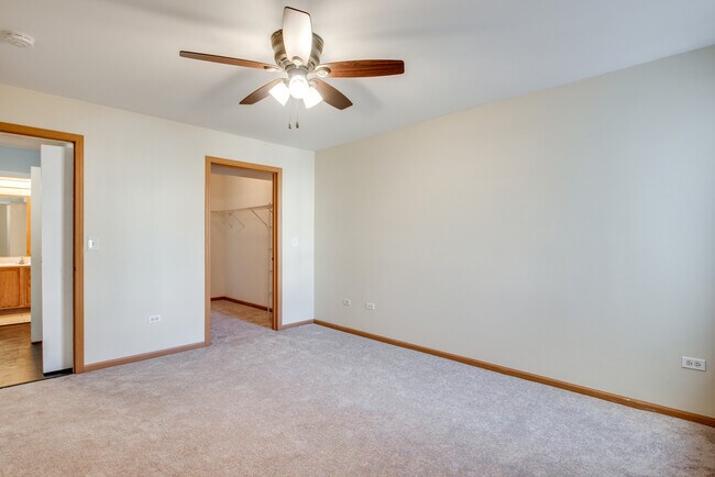 Building Photo - 1441 McClure Rd