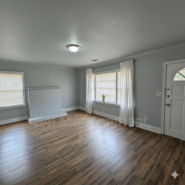 Building Photo - 817 Cartersville Hwy