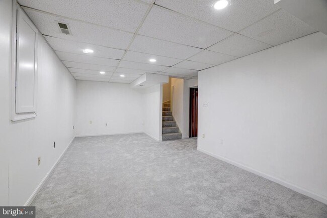 Building Photo - 9823 St Cloud Ct