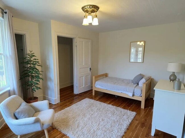 Building Photo - 6124 Old Dominion Dr