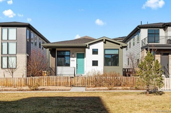 Building Photo - 6056 N Perth St
