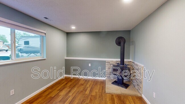 Building Photo - 4817 Ridenour Dr