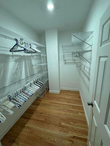 Building Photo - 32 Autumn Ridge Rd