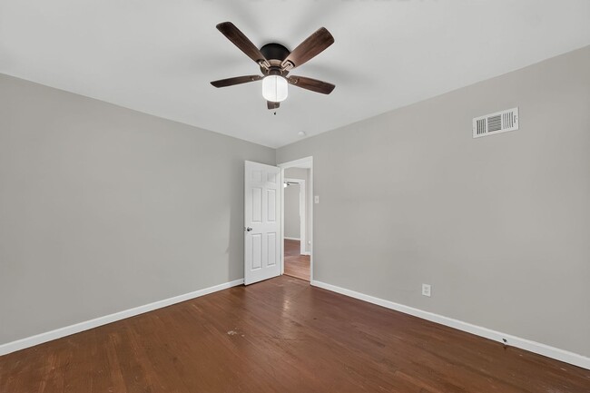 Building Photo - 2059 Wilbert Dr