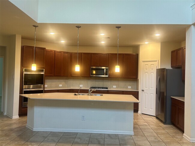 Building Photo - 14112 Harmony Ridge Trl