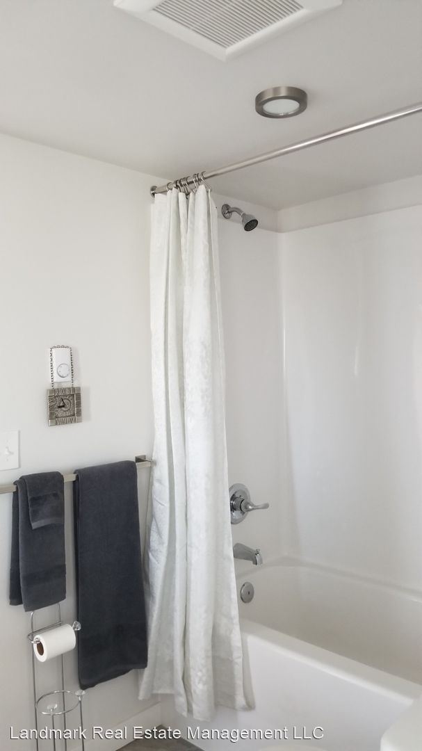 Building Photo - 755 Telegraph Rd