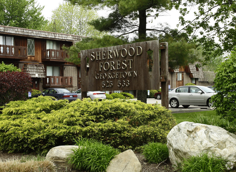 Primary Photo - Sherwood Forest Apartments