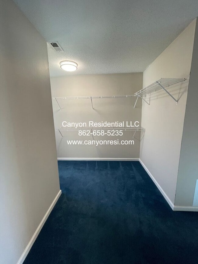 Building Photo - 14013 SW Galveston Cir