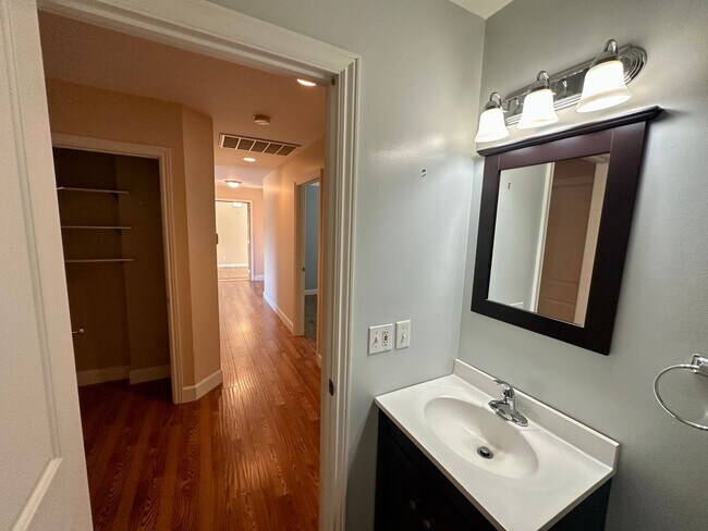 Building Photo - 3 Bedroom 2.5 Bathroom Home on 10 Acres Wi...