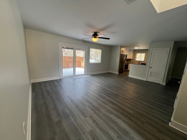 Building Photo - 53 Ember Ln