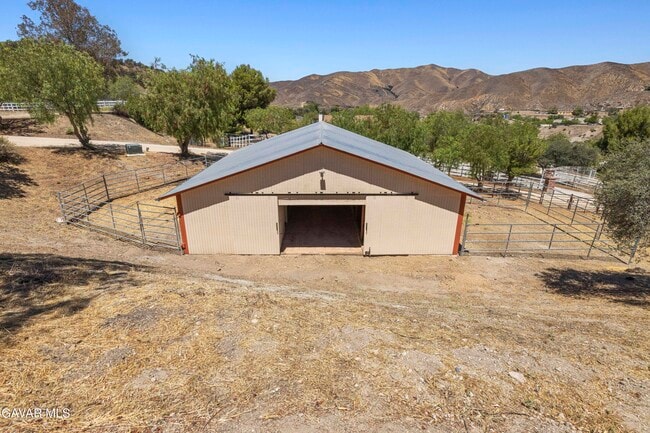 Building Photo - 13620 Pales Rd