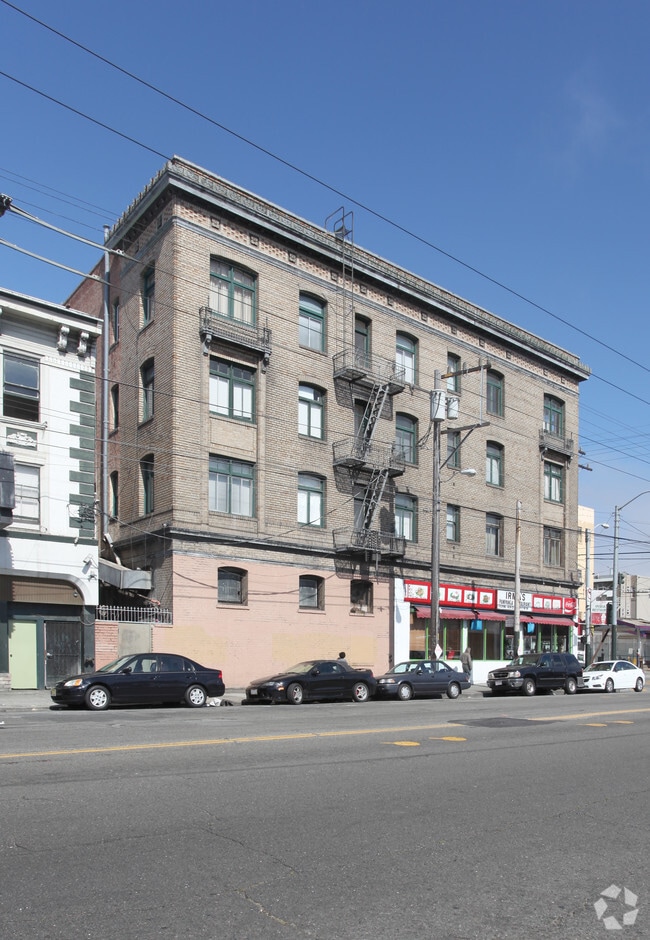 Building Photo - Sonoma Suites