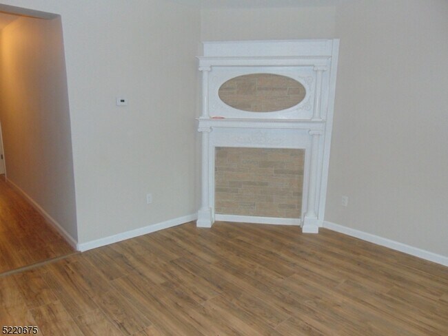 Building Photo - 75 N 11th St