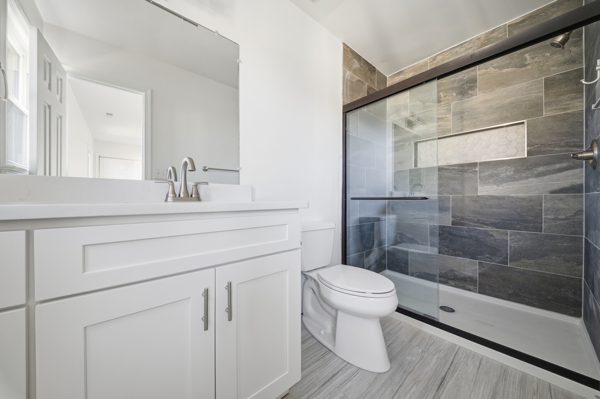 Building Photo - 4732 Brompton Dr