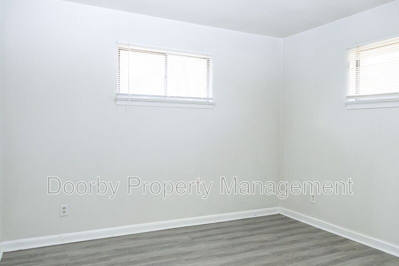 Building Photo - 45 Scruggs St