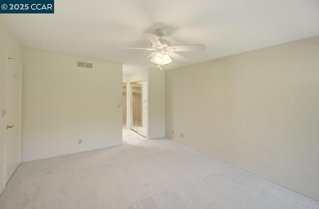 Building Photo - 3377 Rossmoor Pkwy