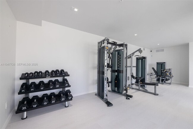 Building Photo - 18300 SW 98th Ave