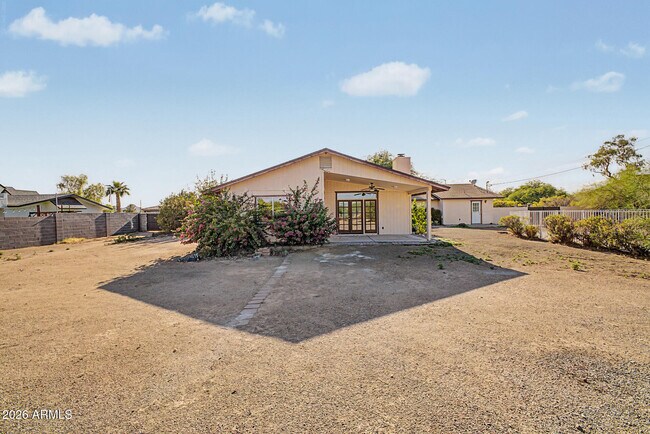 Building Photo - 16223 N 40th Pl