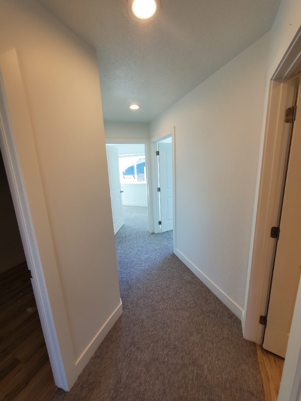 Building Photo - 568 Lewski Ln