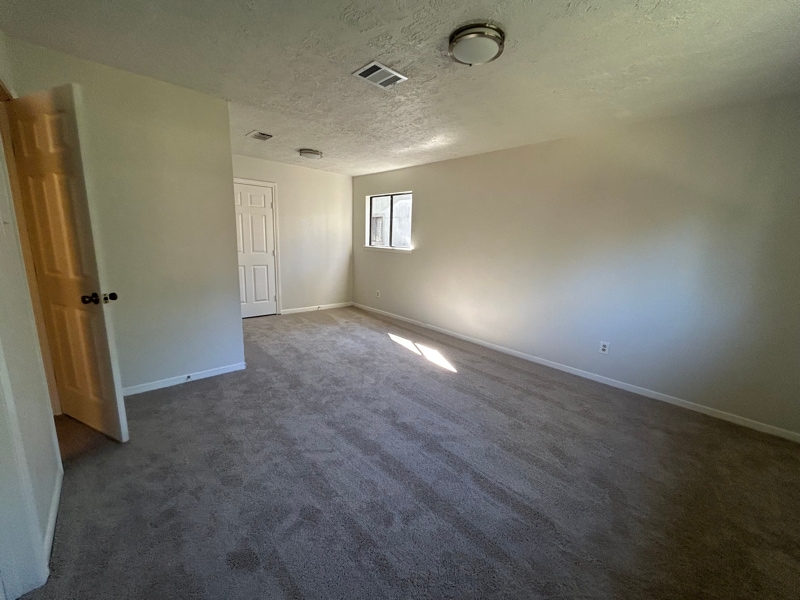 Building Photo - 194 Timber Mill St