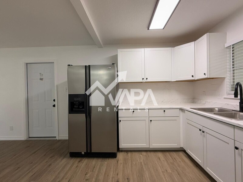 Building Photo - 4911 Casa Grande St