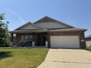 Building Photo - 517 Wedgwood Dr
