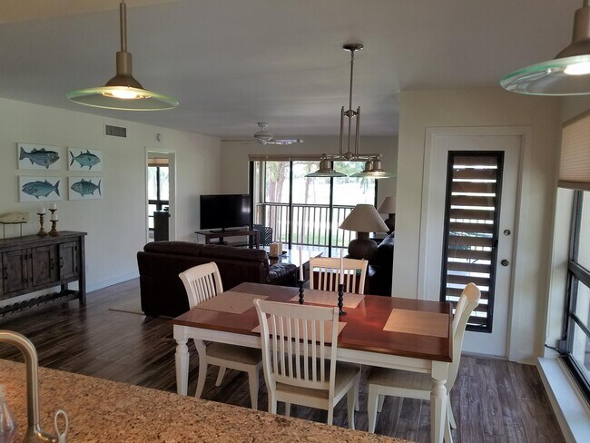 Building Photo - 326 Brackenwood Cir