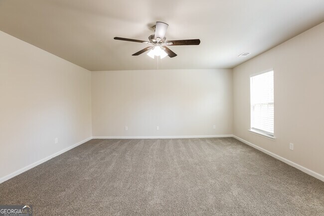 Building Photo - 188 Palisades Dr